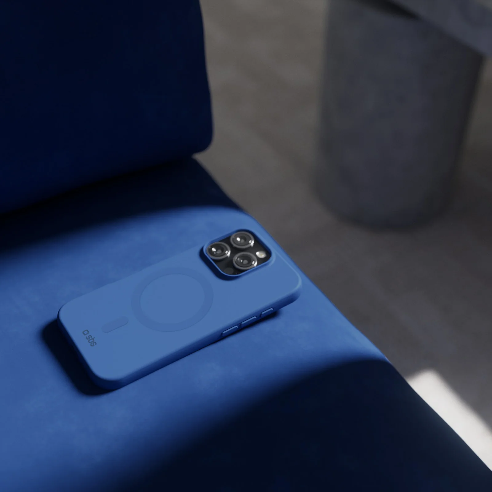 Instinct Mag - cover per iPhone 16 Pro Max morbida e compatibile con MagSafe - Image 14